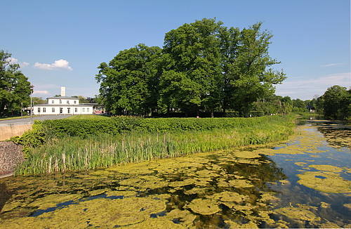 Bahnhof_Bruehl_594px.jpg